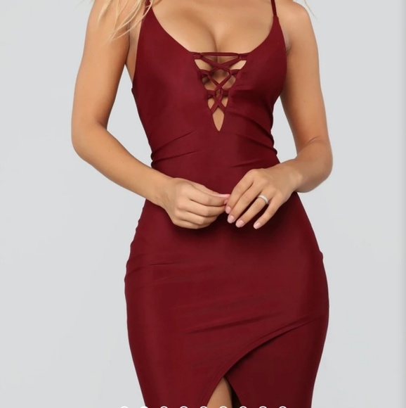 Lace up Maxi Dress-Burgundy - Picture 2 of 4